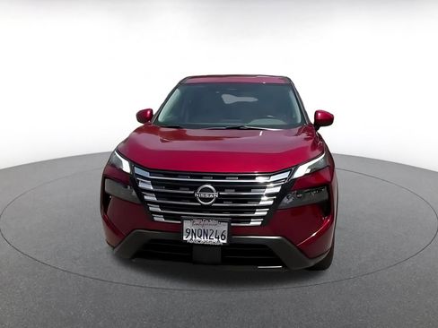 Used 2025 Nissan Rogue SV FWD image 3