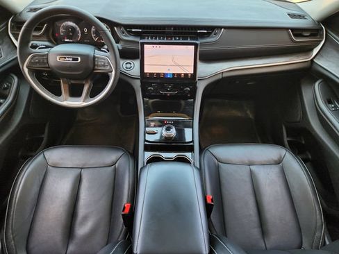 Certified 2023 Jeep Grand Cherokee L Limited AWD/4WD image 26