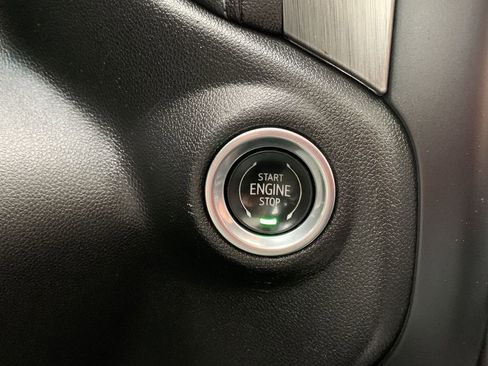 Used 2021 GMC Sierra 2500 Denali w/ Denali Ultimate Package image 24