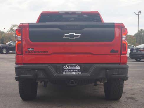 Used 2024 Chevrolet Silverado 1500 ZR2 w/ ZR2 Bison Edition image 8