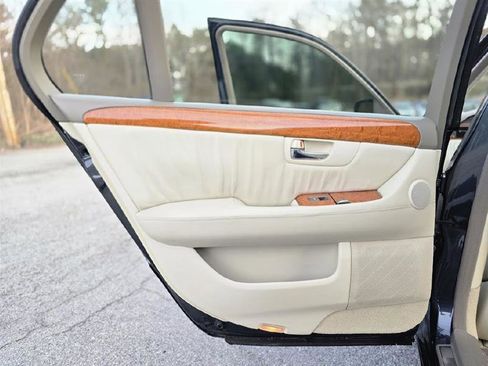 Used 2004 Lexus LS 430 image 33