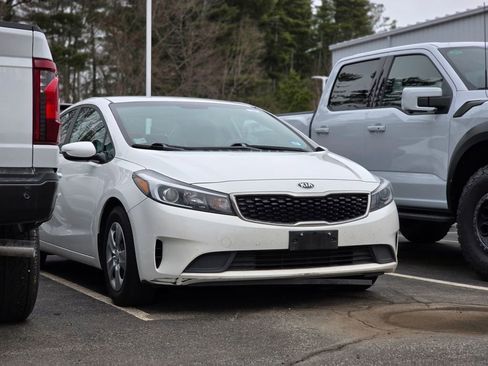 Used 2017 Kia Forte LX w/ LX Popular Package image 1