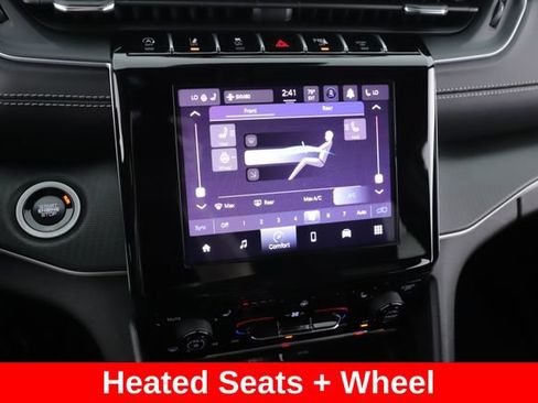 Used 2025 Jeep Grand Cherokee L Altitude AWD/4WD image 4