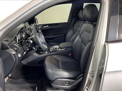 Used 2019 Mercedes-Benz GLE 400 4MATIC image 37