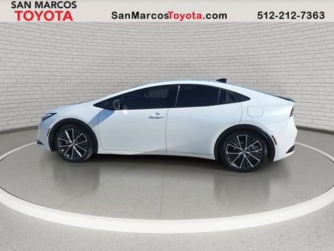 Used 2025 Toyota Prius Limited image 8