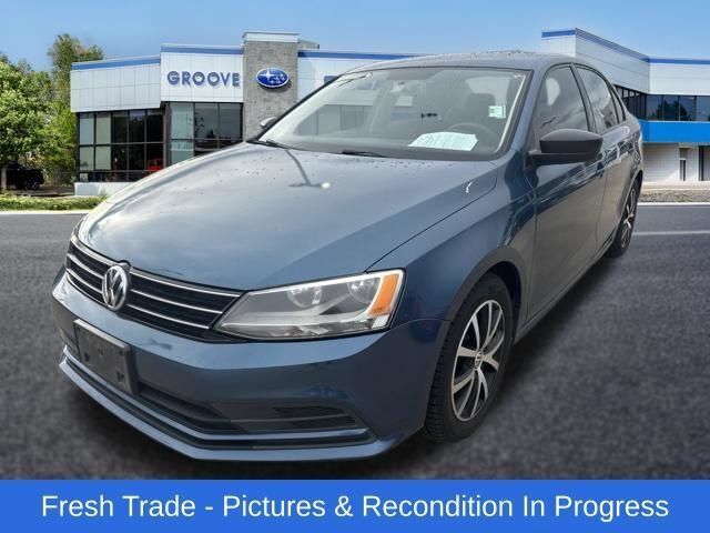 Used 2016 Volkswagen Jetta SE FWD image 1