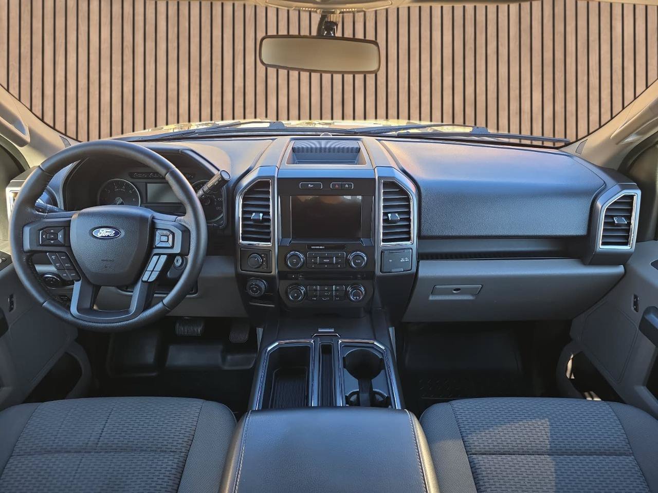 Used 2016 Ford F150 XLT w/ Equipment Group 302A Luxury AWD/4WD image 15