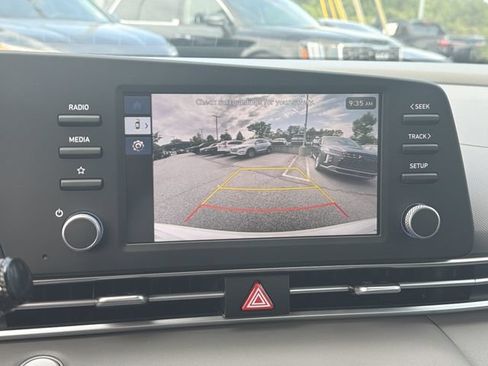 New 2026 Hyundai Elantra Hybrid FWD image 30