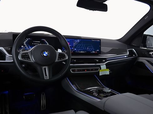 Used 2026 BMW X5 M60i AWD/4WD image 22