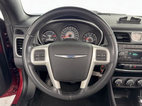 Used 2013 Chrysler 200 Touring FWD image 10