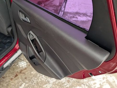 Used 2014 Ford Focus SE image 25