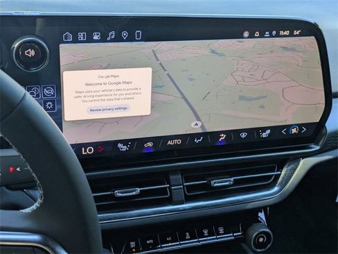 New 2026 Chevrolet Equinox EV LT image 17