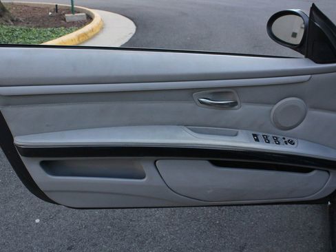 Used 2007 BMW 328i Convertible RWD image 15