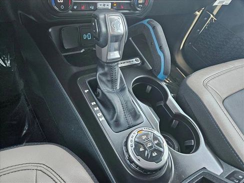 Certified 2023 Ford Bronco Wildtrak AWD/4WD image 12