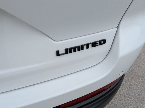 Used 2025 Jeep Grand Cherokee Limited w/ Black Appearance Package RWD image 44