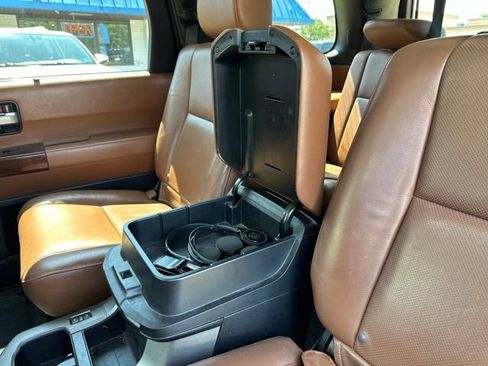 Used 2017 Toyota Sequoia Platinum RWD image 26