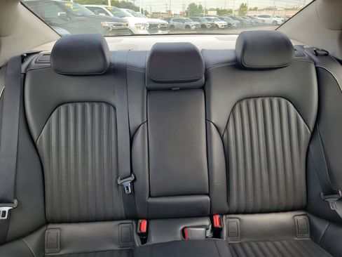 Used 2020 Genesis G70 3.3T RWD image 14