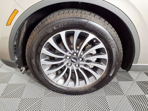 Used 2020 Lincoln Aviator Reserve w/ Class IV Trailer Tow Package image 7