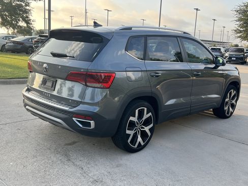 Used 2023 Volkswagen Taos SEL AWD/4WD image 9