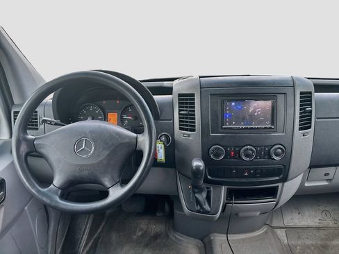 Used 2013 Mercedes-Benz Sprinter 2500 image 13
