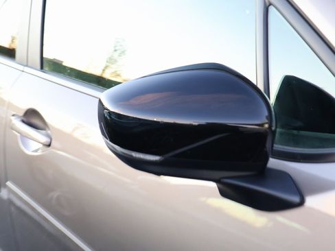 Used 2025 Subaru Forester Touring image 7