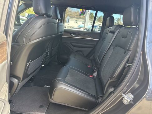 New 2026 Jeep Grand Cherokee Laredo image 30