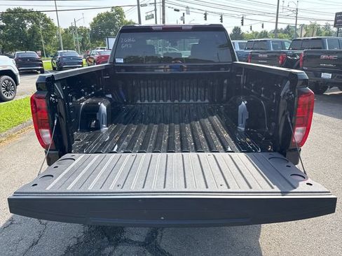 New 2026 GMC Sierra 1500 Elevation w/ X31 Off-Road Package AWD/4WD image 9