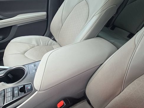 Used 2023 Toyota Camry XSE FWD image 26
