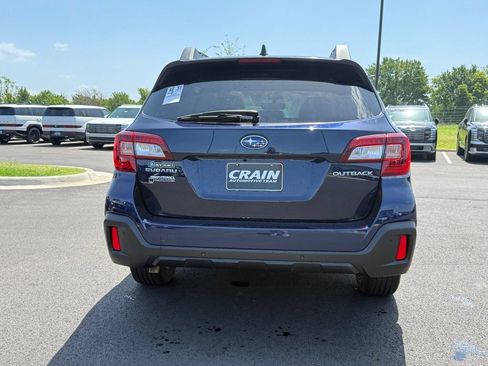 Used 2018 Subaru Outback 2.5i Limited AWD/4WD image 6