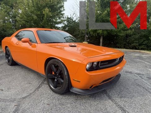 Used 2012 Dodge Challenger SRT8 w/ Premium Sound Group image 1