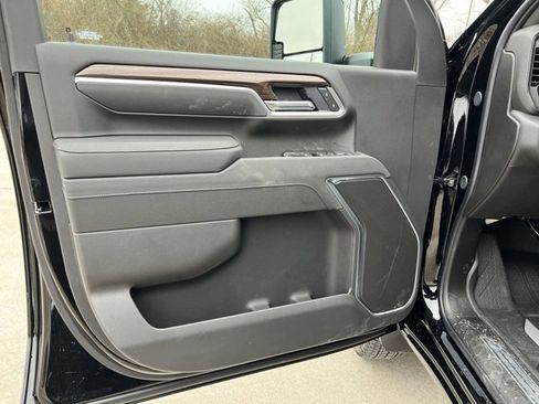 New 2026 Chevrolet Silverado 3500 LT image 23