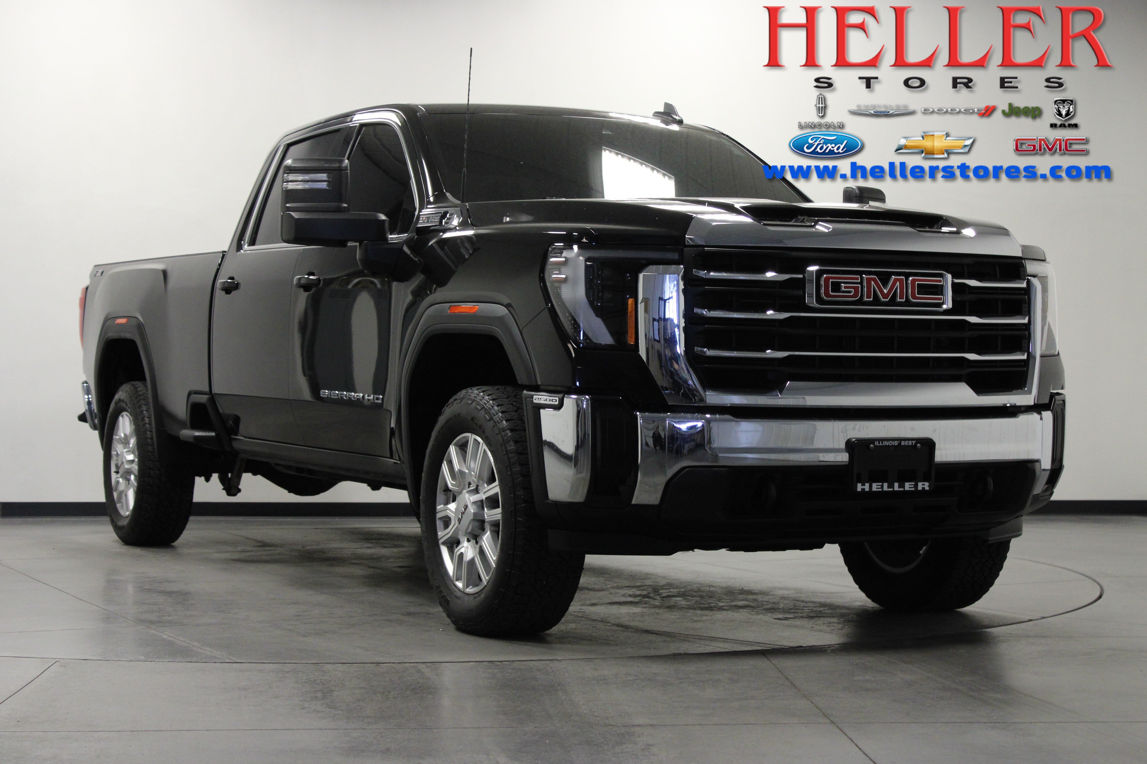 Used 2024 GMC Sierra 2500 SLE AWD/4WD image 1