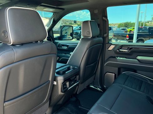 Used 2026 GMC Sierra 2500 AT4X AWD/4WD image 21