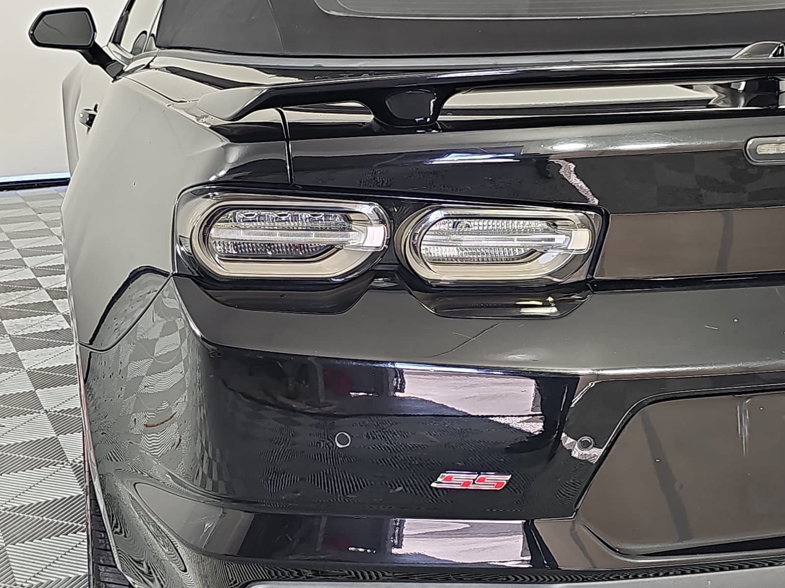 Used 2020 Chevrolet Camaro SS RWD image 28