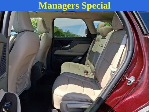 Used 2021 Lincoln Corsair FWD w/ Premium Package image 9