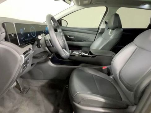Used 2025 Hyundai Tucson Limited AWD/4WD image 19