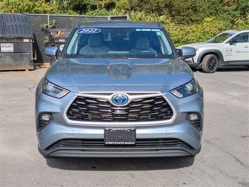 Used 2022 Toyota Highlander LE image 8