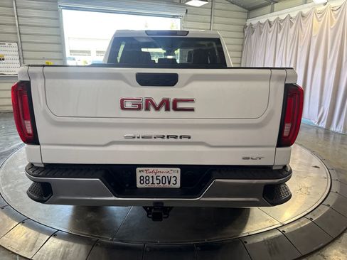 Used 2024 GMC Sierra 1500 SLT AWD/4WD image 5