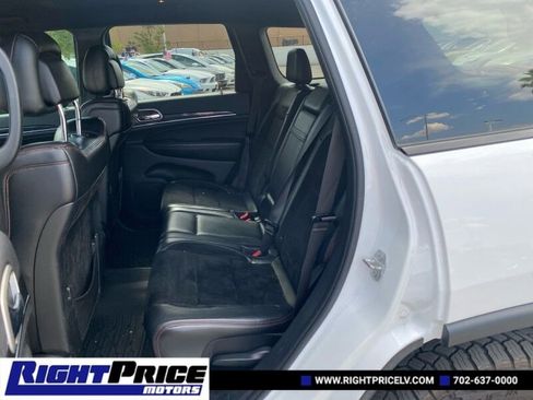 Used 2017 Jeep Grand Cherokee Trailhawk image 19
