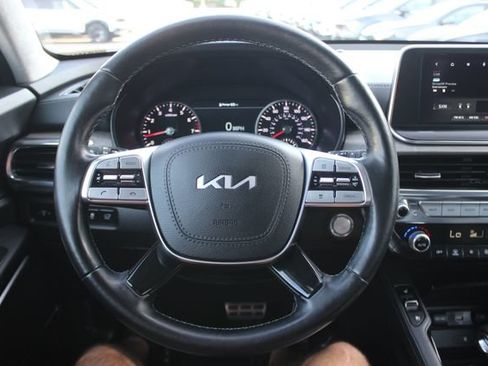 Used 2022 Kia Telluride SX w/ SX Prestige Package AWD/4WD image 15