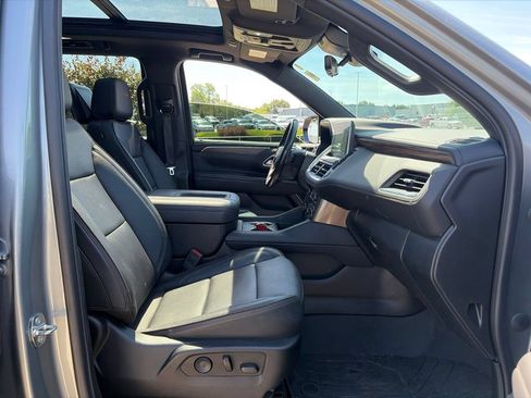 Used 2023 Chevrolet Tahoe High Country w/ Advanced Technology Package AWD/4WD image 28