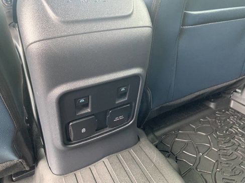 Used 2024 Ford Bronco Outer Banks w/ Sasquatch Package image 20