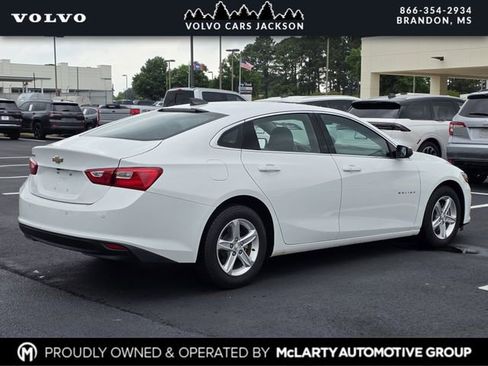 Used 2022 Chevrolet Malibu LS w/ Driver Confidence Package II FWD image 4