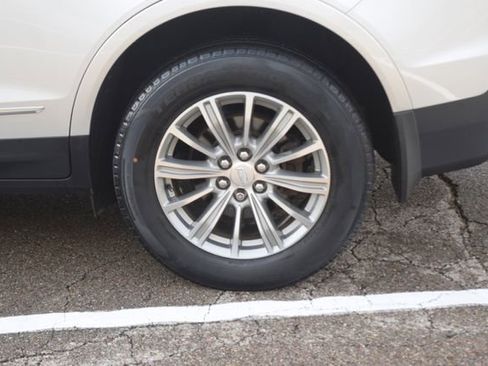 Used 2017 Cadillac XT5 Luxury w/ Driver Awareness Package FWD image 26