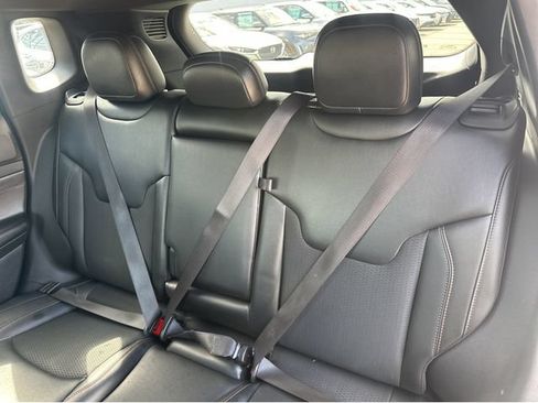 Used 2023 Jeep Compass Trailhawk AWD/4WD image 17