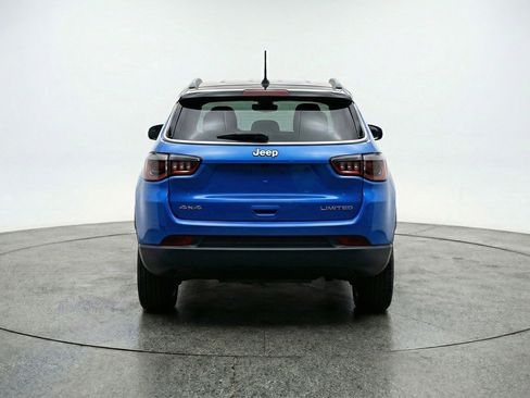 Used 2025 Jeep Compass Limited image 7