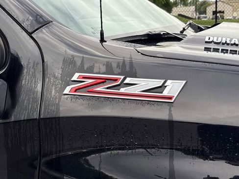 Used 2021 Chevrolet Silverado 1500 LTZ AWD/4WD image 10