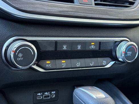 Used 2025 Nissan Altima 2.5 SV image 19