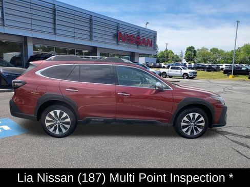 Used 2023 Subaru Outback Touring XT AWD/4WD image 2