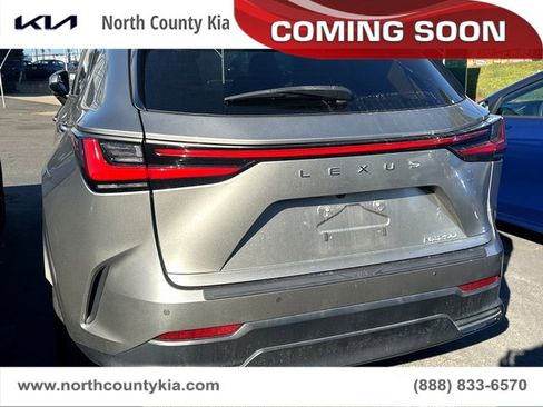 Used 2024 Lexus NX 250 FWD w/ Premium Package image 5